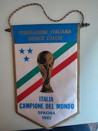 Gagliardetto FIGC Italia 1982 Calcio