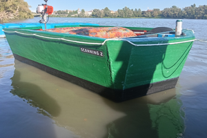 Barca in vetroresina e legno