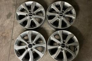 Cerchi in lega 15 pollici