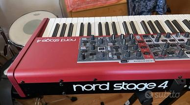 Nord Stage 4 88 tasti martellati rosso + pedale