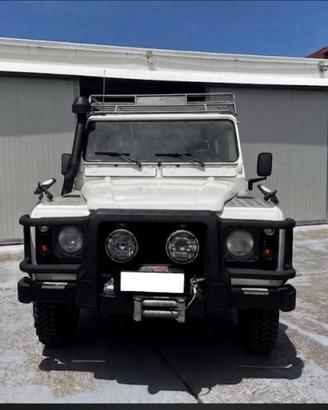 Land Rover Defender 2.5