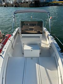 SeaRay Laguna 21