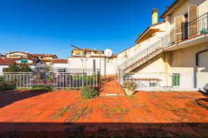 PALAZZINA A MONSUMMANO TERME