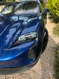 Porsche Taycan 4S Performance