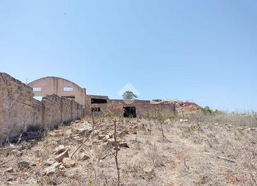 CAPANNONE A CUSTONACI