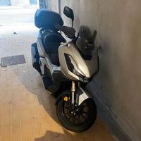 HONDA ADV cc 350 COLORE GRIGIO ANNO 2023 KM 1000
