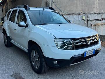 Dacia Duster 1.5 dCi 4x4 - 2015 leggermente grandi