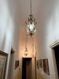 Coppia lampadari classici in ottone con cristalli