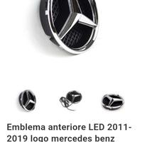 Emblema anteriore mercedes 