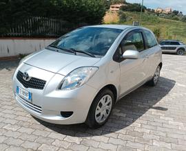 Toyota Yaris 1.0 3 porte