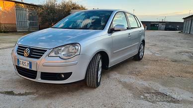 volkswagen polo 1.4 tdi Sportline 
