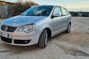 volkswagen polo 1.4 tdi Sportline 