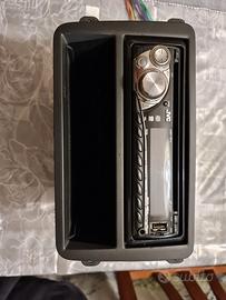 autoradio JVC con lettore CD 