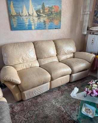 2 divani e 1 poltrona