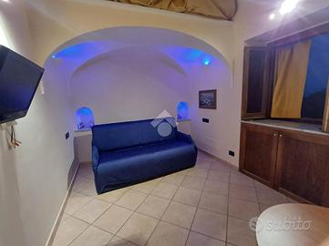 MONOLOCALE A AMALFI