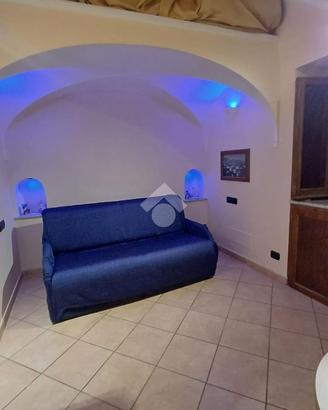 MONOLOCALE A AMALFI