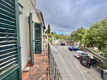 CASA INDIPENDENTE A CARMIGNANO