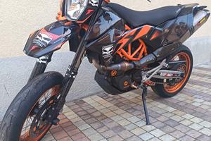 ktm 690 smc R depotenziata a libretto