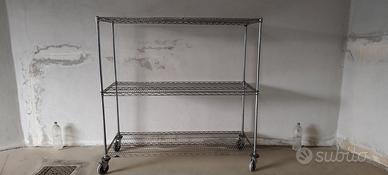 Scaffalatura mobile in acciaio cromato 