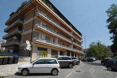 Appartamento di 180 m² con 4 locali e box auto dop