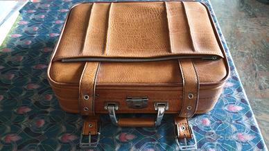 VALIGIA DA VIAGGIO COMPATTA.