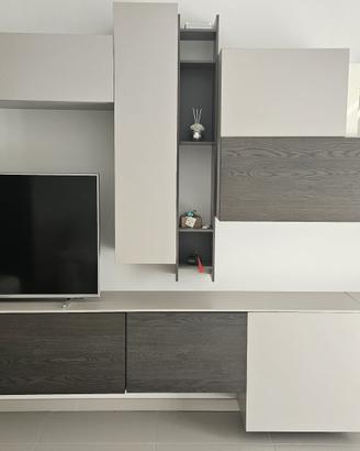 Parete attrezzata
