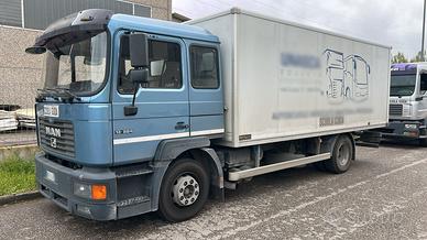 Man autocarro scuola guida