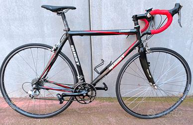 Bici da corsa full carbon