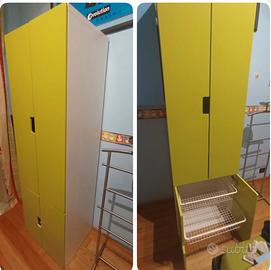 Mobile Ikea con ante