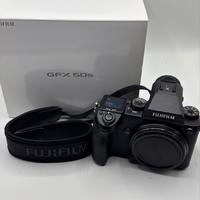 Fujifilm GFX50S corpo medio formato perfetta