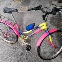 Bici ragazza da 24 pollici e casco
