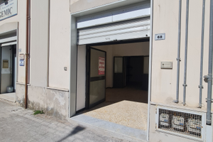 Locale Ufficio e Commerciale