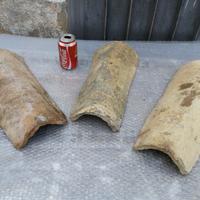 Tre antiche tegole terracotta civiltà contadina