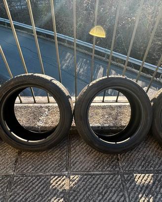Gomme estive  215/45 R16