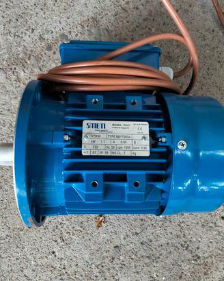 motore elettrico monofase 