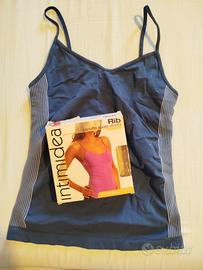 Canotta blu con spalla stretta 