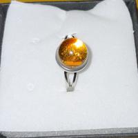 Anello con vetro di Murano ambra — elegante, come 