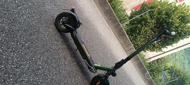 🚀 Monopattino Elettrico Jeep - Come Nuovo