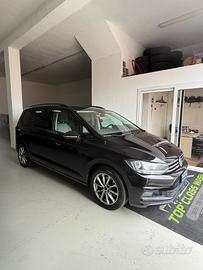 Volkswagen Touran 2.0 TDI 150 CV SCR DSG Comfortli