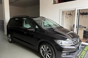 Volkswagen Touran 2.0 TDI 150 CV SCR DSG Comfortli