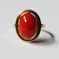 Anello in oro 18 K con Corallo rosso Mediterraneo