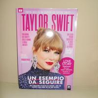 TAYLOR SWIFT, Rivista Fotografica Autobiografica