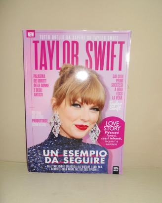 TAYLOR SWIFT, Rivista Fotografica Autobiografica