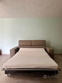 Divano letto in similpelle