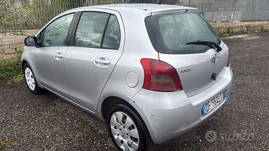 TOYOTA YARIS 1.0 69CV
