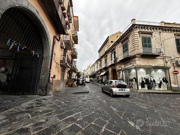 3 LOCALI A GIUGLIANO IN CAMPANIA