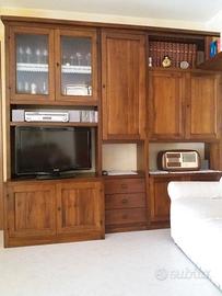 Mobile soggiorno in arte povera