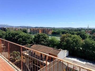 Attico / Mansarda di 78 m² con 3 locali a Firenze