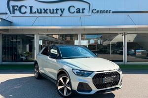 Audi A1 30 1.0 tfsi Identity Contrast 116cv s tron