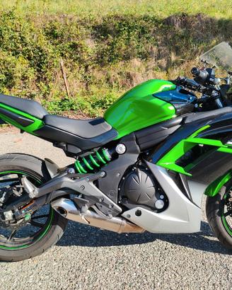 Kawasaki ER-6F 650 ABS KRT – 2015 – 18.500 km